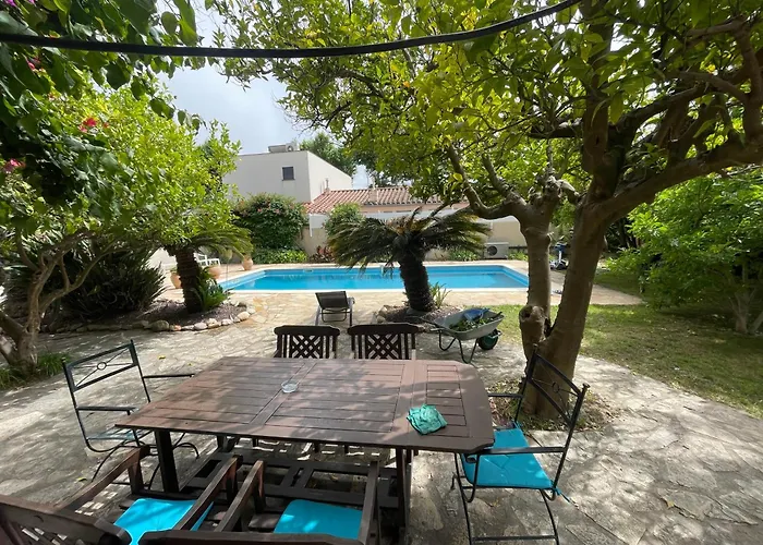 Mas Catalan Avec Piscine 12 A 15 Personnes 滨海阿热莱斯